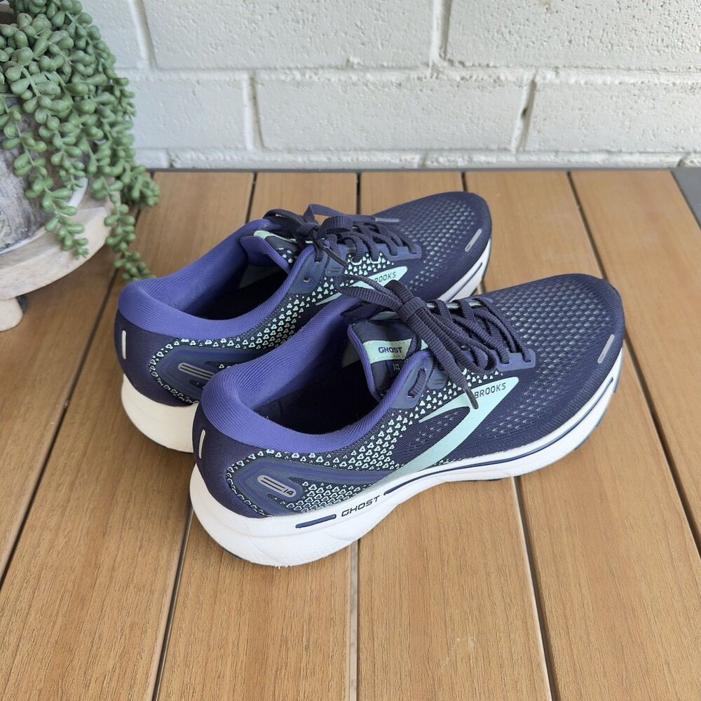 Brooks Ghost 14 Women’s 10.5 B Peacoat Yucca Navy Cushioned Running Shoes